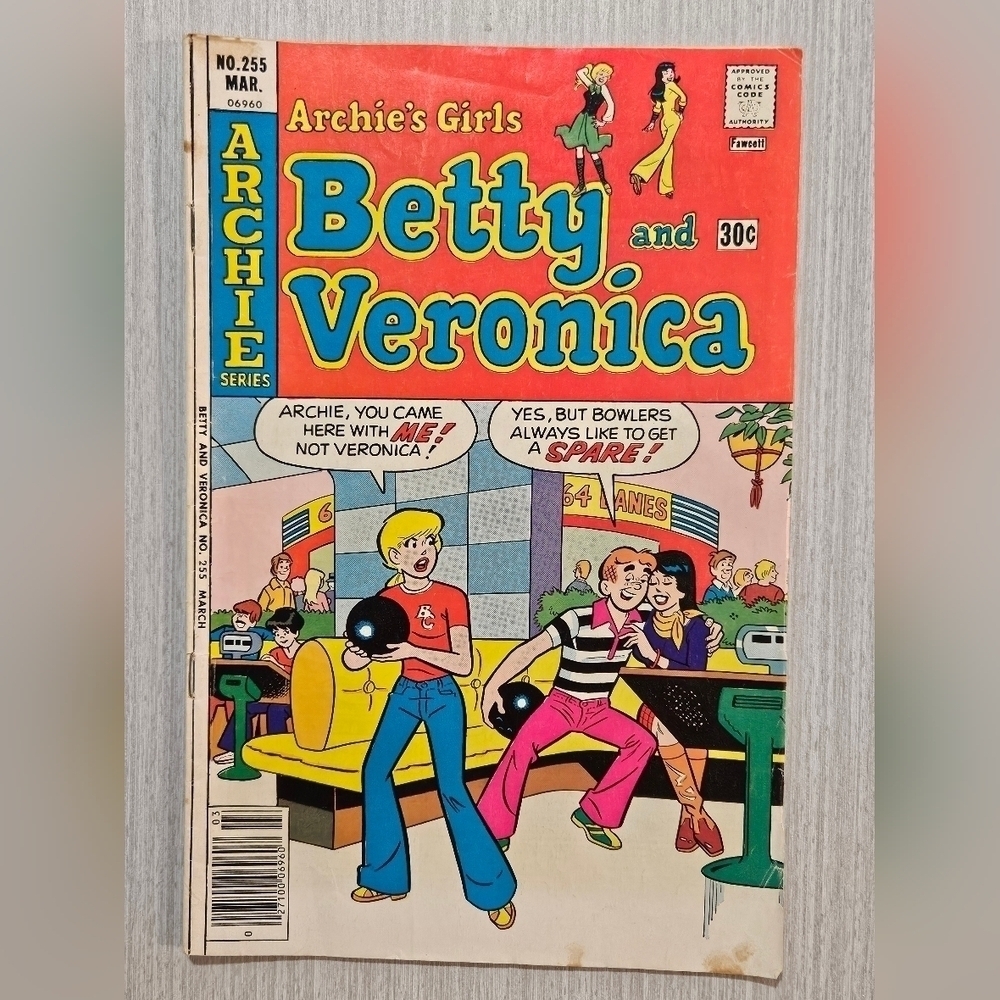 Archie's Girls Betty & Veronica 255 MARCH BOWLING ARCHIE COMICS VINTAGE 1977